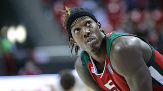 Кевин Херви забил 4 трехочковых в 3-й четверти против Зелена Гуры | Сезон 2020/21