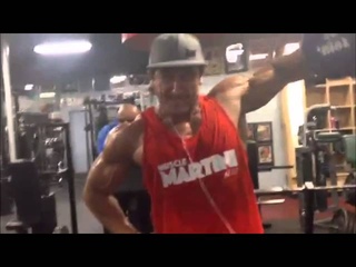 Sadik Dumbbell Side Raises
