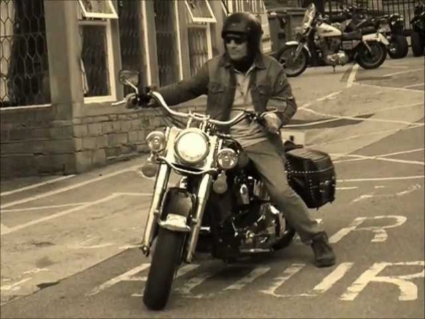 ROCK MUSIC (22) BEST SONGS FOR RIDERS ( PHOTOS OF HARLEY DAVIDSON) PART
