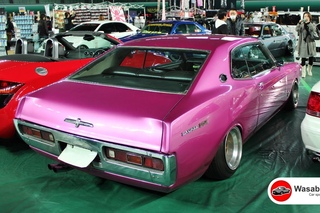 A Pretty-in-Pink C130 Nissan Laurel 2000SGX Hardtop - Butaketsu!