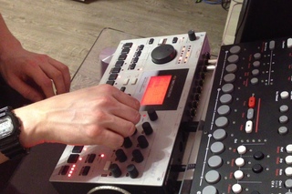 iskin - Перепляс (Elektron Machinedrum Live Session)