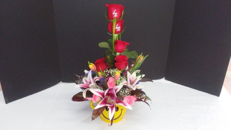 Un arreglo floral elegante, Aprende a hacer un arreglo floral elegante en una carita