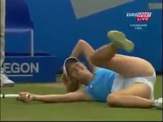 Что у каролин возняцки, удар между ног, до конца играть