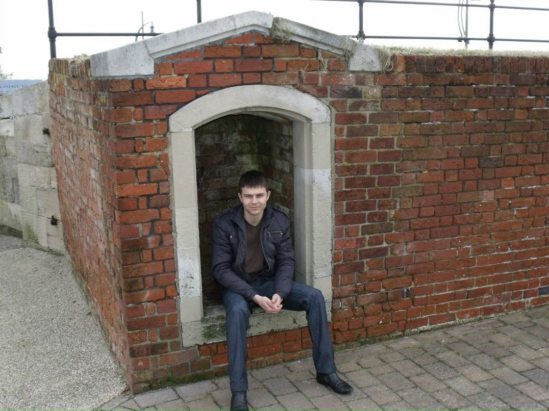 Тарас Симонік | Wilnis