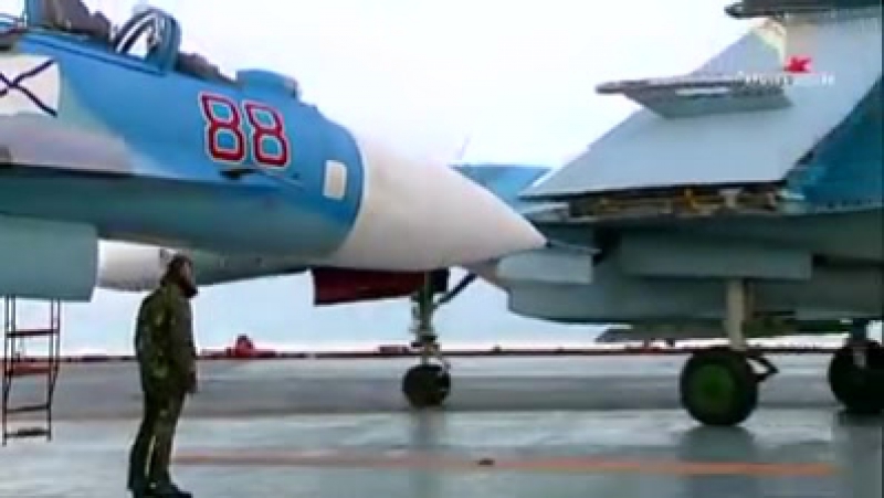 Os aviões são sempre bonitos, especialmente russos, e também sob tal canção Graças ao autor