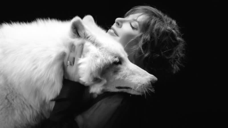 Премьера. Mylène Farmer - Des larmes