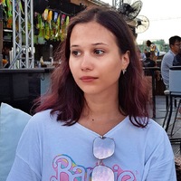 Анна Попова