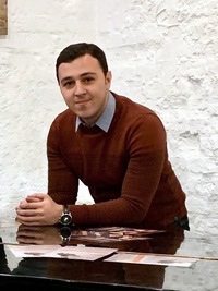 Аслан Гусейнов