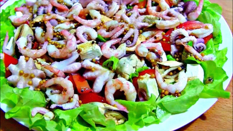 салат посейдон с красной рыбой. салат посейдон с морепродуктами. салат сокровища посейдона. салат посейдон с морепродуктами. салат посейдон.