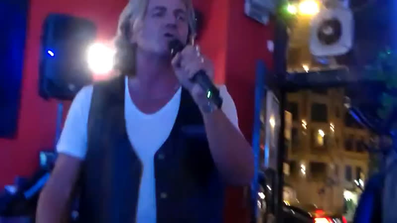 L idole des