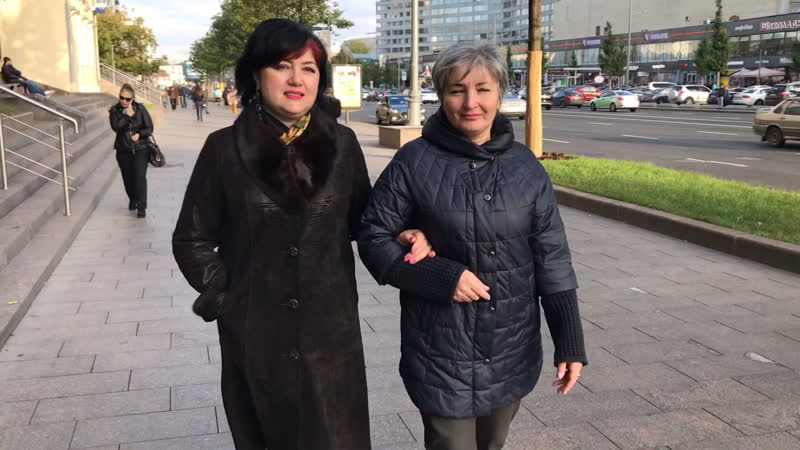Мама и тётя на Арбате