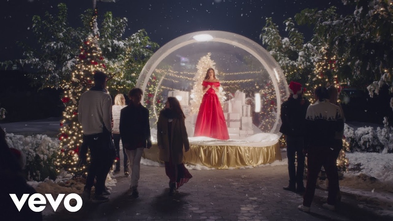 Lea Michele Christmas in New York ( Official