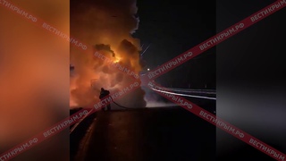 В Крыму на трассе сгорел КАМАЗ. Эксклюзив