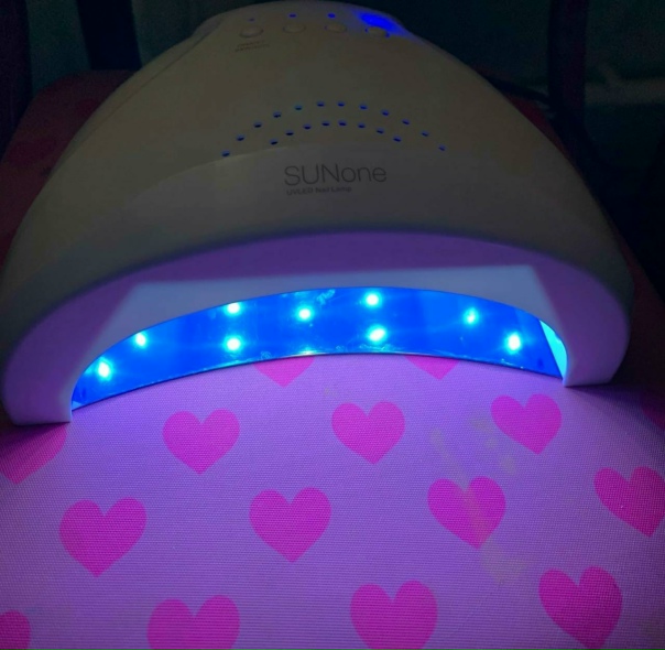 Анон. Продам лапму для маникюра. Звонить по номеру 89952766453