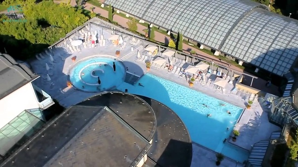 Therme, römische Ruinen, Kurpark Badenweiler Luftvideo (Drohnenvideo)