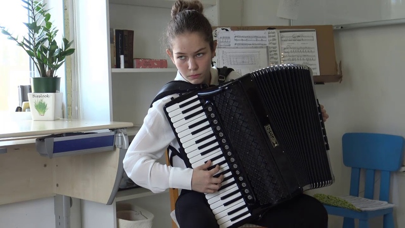 Accordion girl. Odzelashvili Julia. V. Zolotarev
