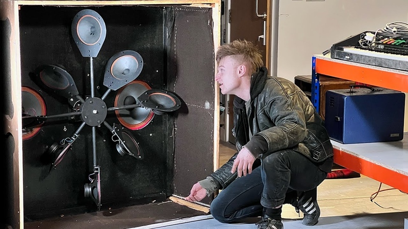 THE STRANGEST SPEAKER I HAVE EVER SEEN The Mega